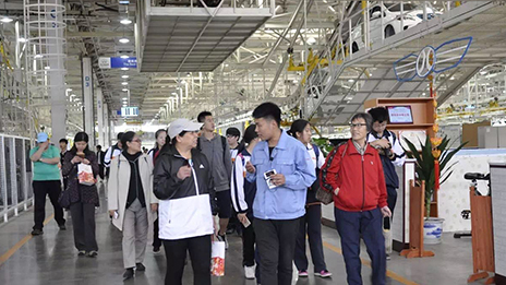 國齊開放日，首都市民爲北汽新能源“點贊”